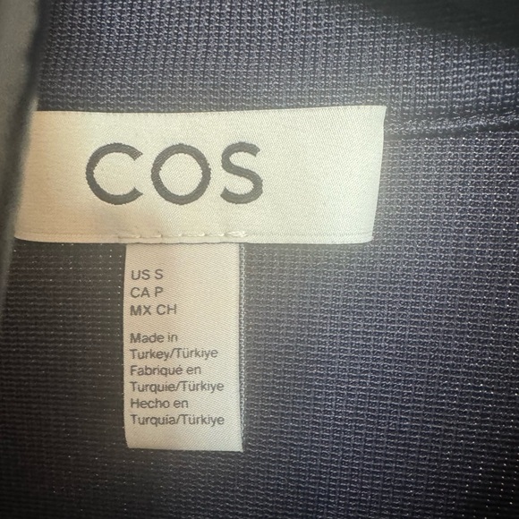 COS Slim Exaggerated Collar Jersey shirt🔥
NWOT - Picture 9 of 13